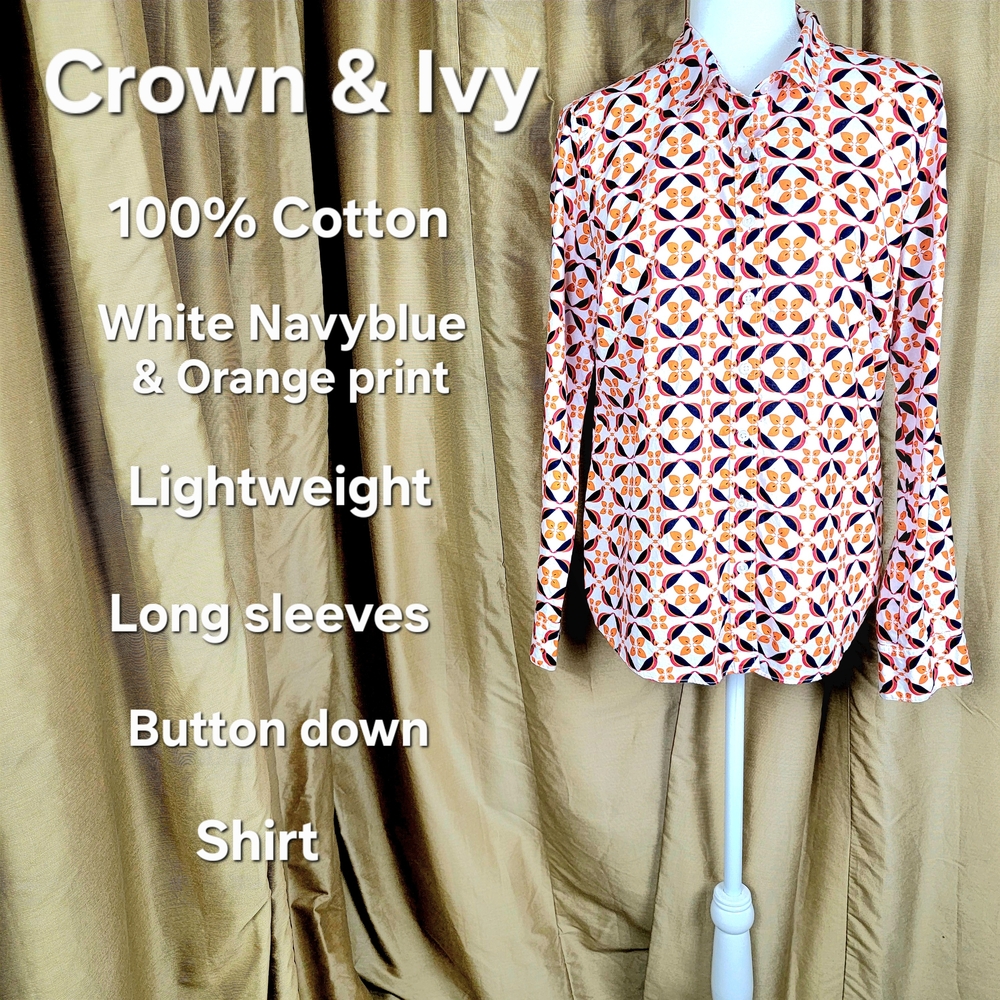 SOLD🚫🚫🚫Crown & Ivy Women's Geometric Print Button-Down Shirt